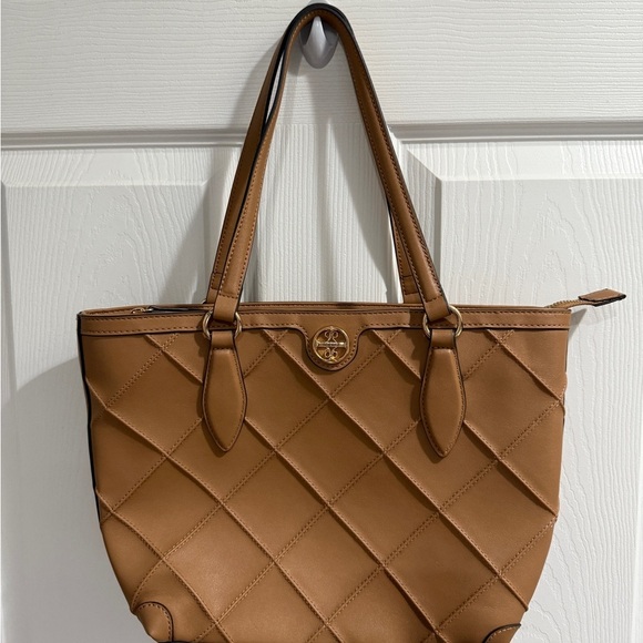 Nine West Greyson Jet Set Tote LNWOT! - Picture 2 of 5